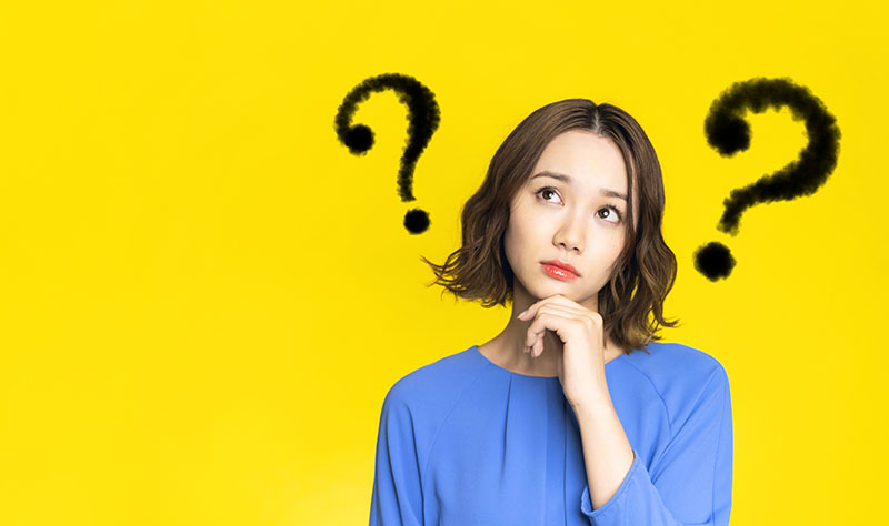 悩む女性イメージ